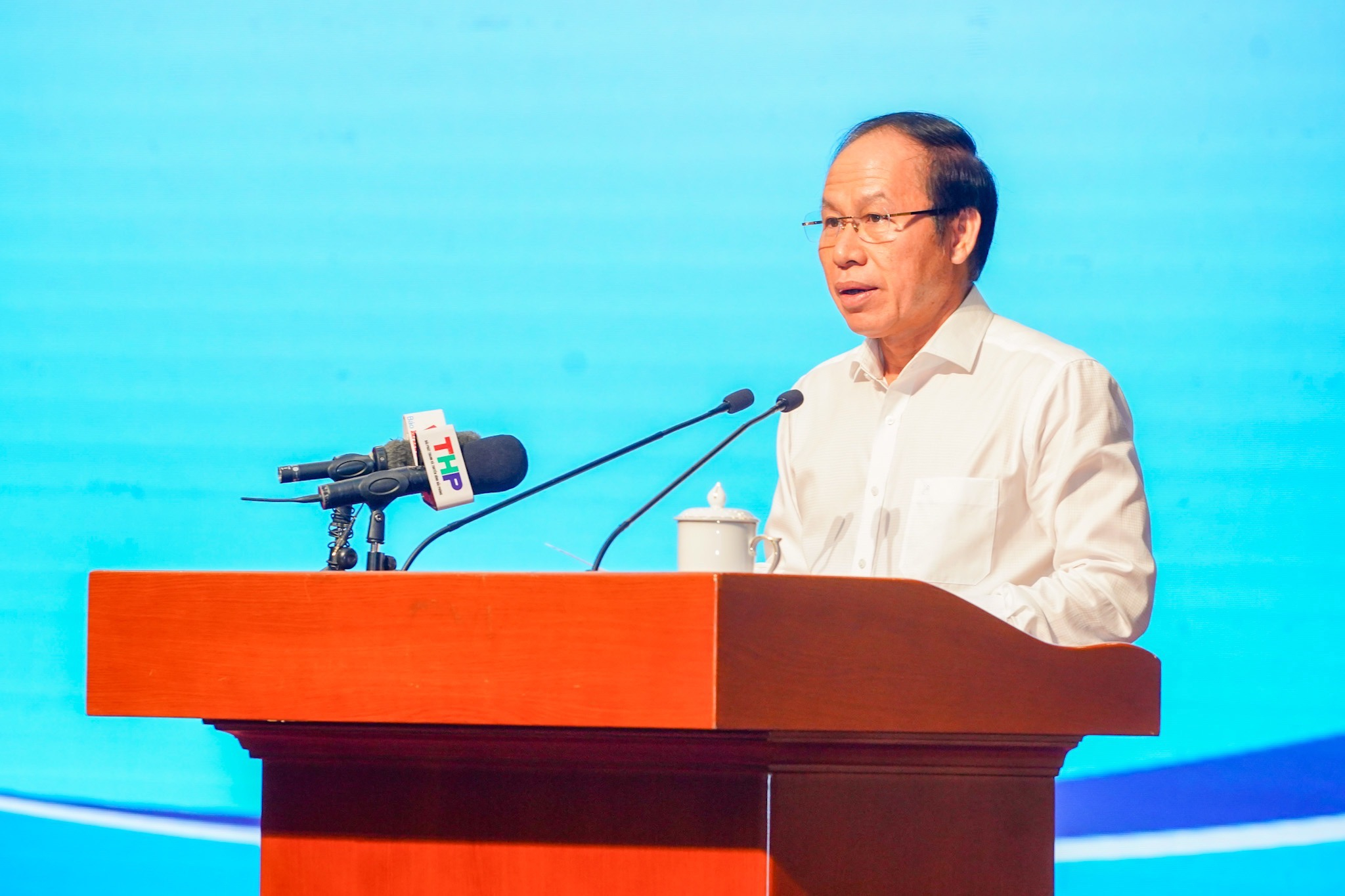 Bí thư Thành ủy Hải Phòng Lê Tiến Châu phát biểu tại hội nghị.