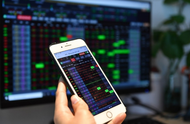 Xử phạt Chứng khoán APG do không báo cáo giảm sở hữu tại PSG