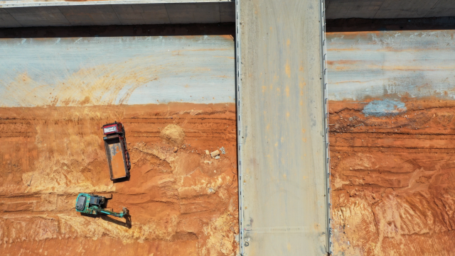 Nhiều mỏ khoáng sản cấp vật liệu cho cao tốc Cam Lộ - La Sơn "dính sai phạm"