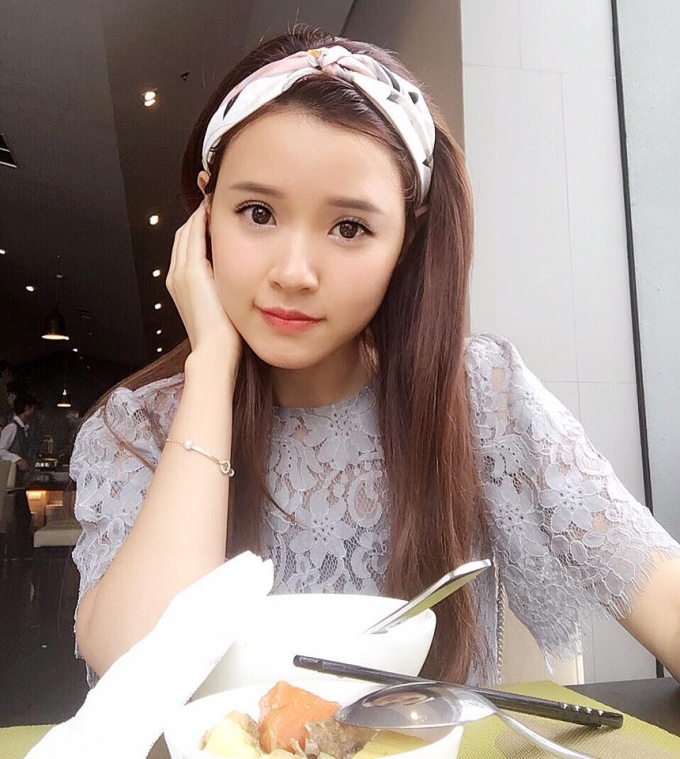 Midu đ&atilde; quay trở lại cuộc sống b&igrave;nh thường v&agrave; ng&agrave;y c&agrave;ng tự chủ trong c&ocirc;ng việc hơn.