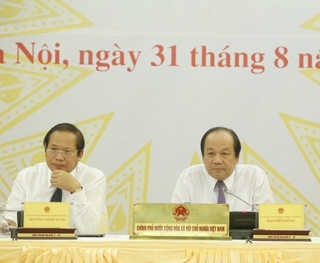 L&yacute; giải việc c&oacute; tới hơn 4.000 người xin th&ocirc;i quốc tịch Việt Nam