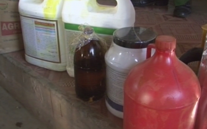 C&aacute;c h&oacute;a chất kh&ocirc;ng c&oacute; nh&atilde;n m&aacute;c.