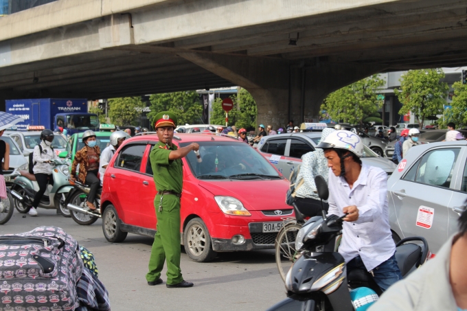 Lực lượng chức năng