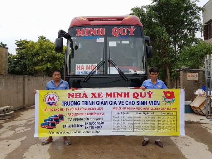 Doanh nghiệp xe Minh Qu&yacute; c&ugrave;ng huyện đo&agrave;n Hậu Lộc hỗ trợ v&eacute; xe gi&aacute; rẻ cho học sinh, sinh vi&ecirc;n trước thềm năm học mới.