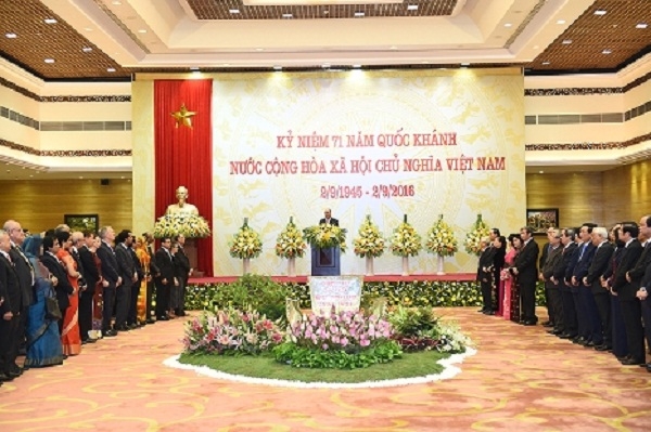 Thủ tướng đưa ra th&ocirc;ng điệp&nbsp;quyết t&acirc;m x&acirc;y dựng một Ch&iacute;nh phủ li&ecirc;m ch&iacute;nh, kiến tạo ph&aacute;t triển, h&agrave;nh động quyết liệt, phục vụ nh&acirc;n d&acirc;n.