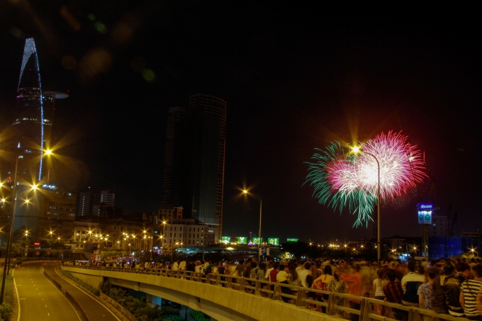 Chất lượng của chương tr&igrave;nh bắn ph&aacute;o hoa năm nay nhận được rất nhiều lời khen ngợi từ người d&acirc;n.