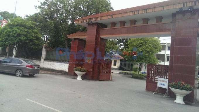 Trụ sở UBND huyện S&oacute;c Sơn.