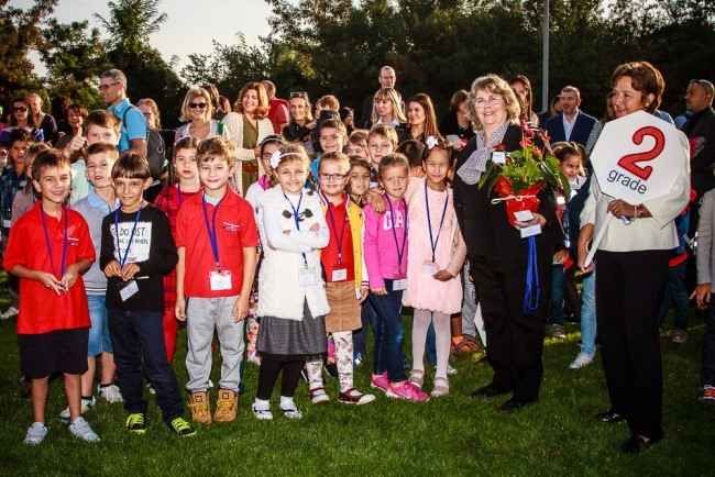 C&aacute;c quốc gia tr&ecirc;n thế giới đ&oacute;n ng&agrave;y khai giảng như thế n&agrave;o?