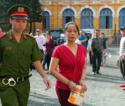 B&agrave; Nga l&uacute;c bị bắt giữ.