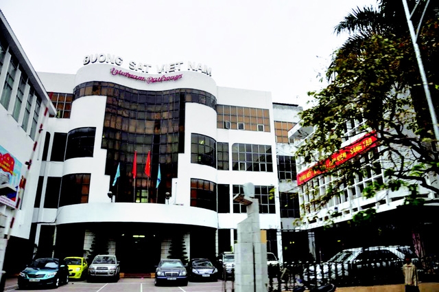 Trụ sở Tổng c&ocirc;ng ty Đường sắt Việt Nam tr&ecirc;n đường L&ecirc; Duẩn, H&agrave; Nội.