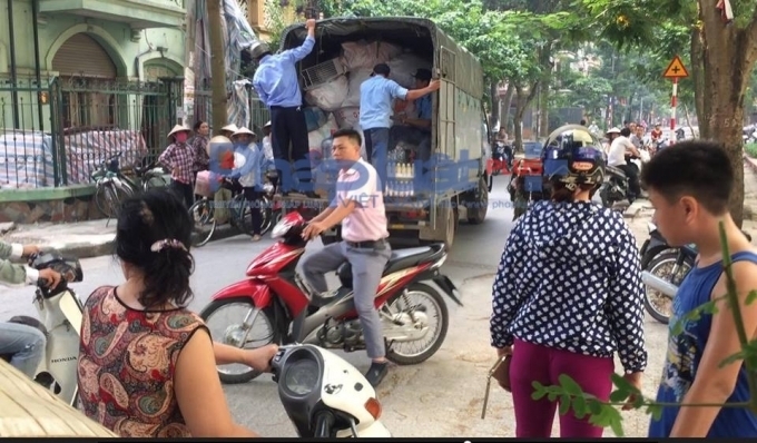 HUDS cho nh&acirc;n vi&ecirc;n thu hồi h&agrave;ng h&oacute;a của người d&acirc;n.