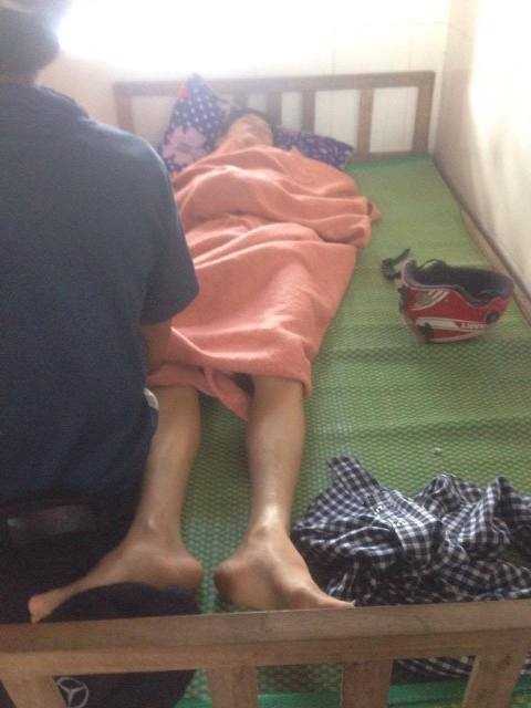 Em Nguyễn Thanh T&ugrave;ng đang cấp cứu trong t&igrave;nh trạng hoảng loạn tinh thần.