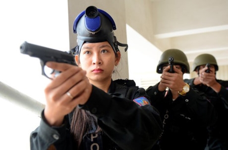 CZ-83 l&agrave; phi&ecirc;n bản xuất khẩu của s&uacute;ng ngắn CZ 82 được chế tạo tại Tiệp Khắc cũ. CZ 82 ch&iacute;nh l&agrave; phi&ecirc;n bản n&acirc;ng cấp của khẩu s&uacute;ng ngắn nổi tiếng Makarov, Việt Nam gọi l&agrave; K59. S&uacute;ng CZ-83 mang nhiều đạn hơn so với s&uacute;ng K59.