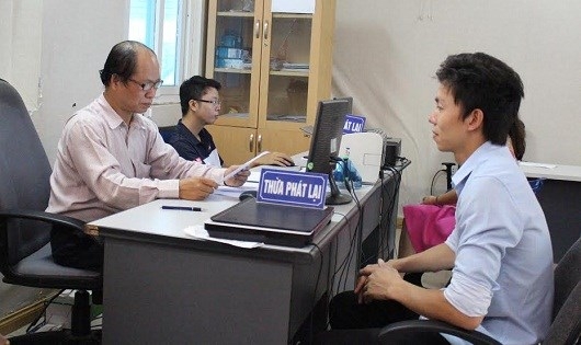 Hoạt động thừa ph&aacute;t lại ng&agrave;y c&agrave;ng ph&aacute;t triển theo sự ph&aacute;t triển của x&atilde; hội.