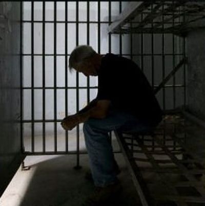 Vừa ra t&ugrave;, L&ecirc; Duy Thuận lại phải lĩnh &aacute;n v&igrave; trộm cắp t&agrave;i sản.