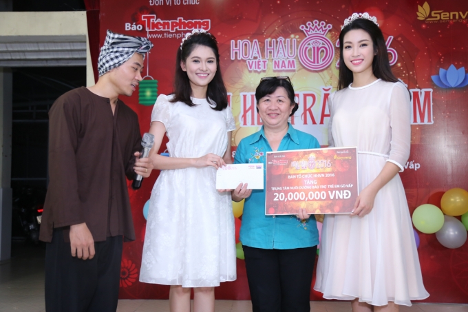 Hoa hậu Mỹ Linh, &Aacute; hậu Thuỳ Dung ho&aacute; th&acirc;n th&agrave;nh chị Hằng