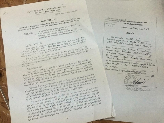 Đơn thư của c&aacute;c tiểu thương gửi tới cơ quan chức năng nhưng vẫn chưa được s&aacute;ng tỏ