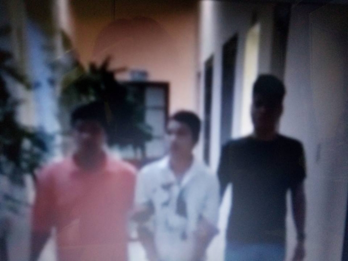 Đối tượng Đỗ Vũ Cờ đang bị dẫn giải về cơ quan C&ocirc;ng an.