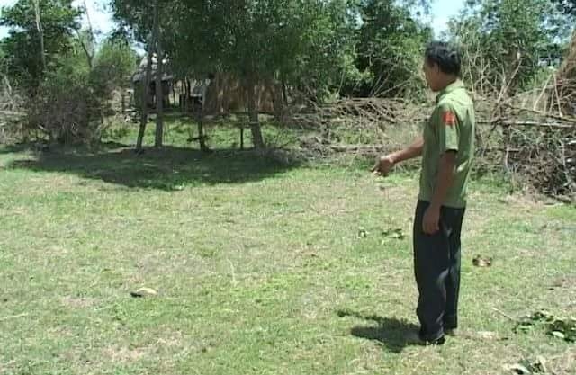 Hiện trường nơi con b&ograve; h&uacute;c nạn nh&acirc;n. (Ảnh: C&ocirc;ng Tuyển)