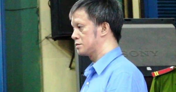 Gã đàn ông lĩnh án tử vì tưới xăng thiêu sống mẹ con người tình