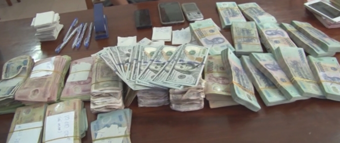 Tang vật cơ quan c&ocirc;ng an thu giữ.