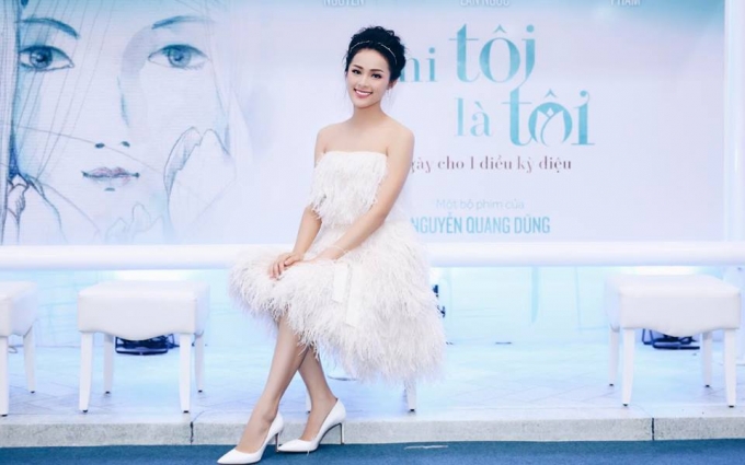 Sau vai diễn đầu tay Tấm, c&ocirc; bận rộn với c&aacute;c show quảng c&aacute;o v&agrave; sự kiện lớn nhỏ.