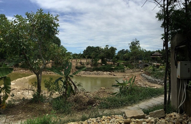 Hệ thống hồ ao nu&ocirc;i c&aacute; đang x&acirc;y dựng.