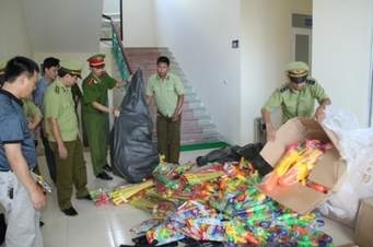 Hưng Yên: Thu giữ trên 500 đồ chơi trung thu không rõ nguồn gốc