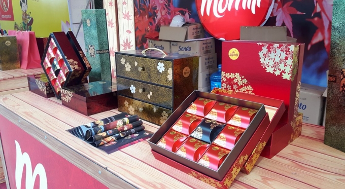 Tung mọi chi&ecirc;u khuyến mại, b&aacute;nh Trung thu đẹp lung linh vẫn ế &ldquo;sưng&rdquo;?