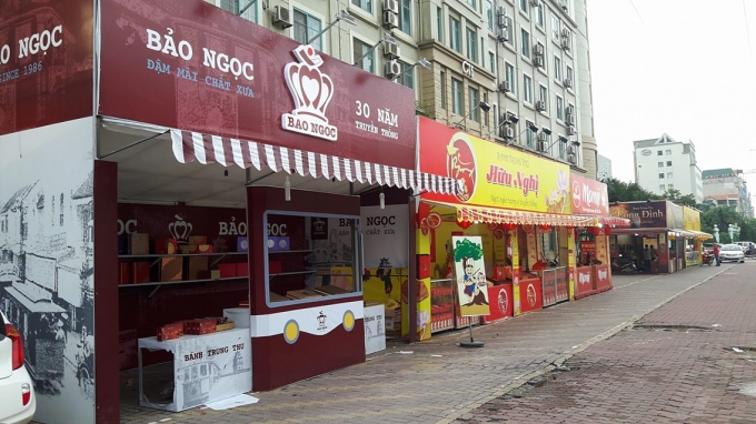 Để giải th&iacute;ch cho nhiều cửa h&agrave;ng trong t&igrave;nh trạng