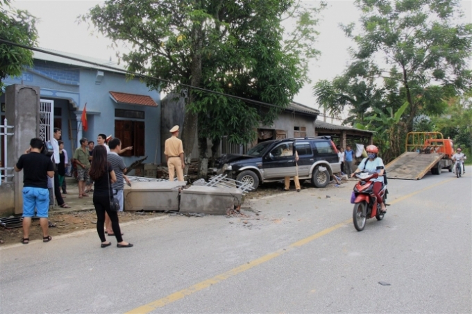 Hiện trường vụ tai nạn li&ecirc;n ho&agrave;n khiến 2 người thương vong tại Cao Bằng. Ảnh B&aacute;o Cao Bằng