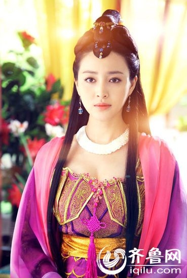 Người đẹp l&agrave; một trong những mỹ nh&acirc;n của d&ograve;ng phim cổ trang được nhiều kh&aacute;n giả y&ecirc;u mến.