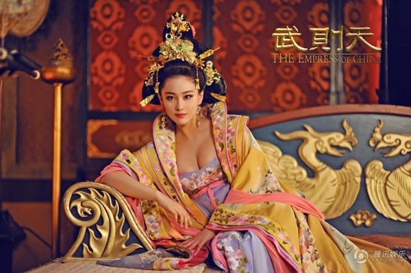 Ngất ng&acirc;y với vẻ đẹp xinh như mộng của 3 mỹ nh&acirc;n cổ trang Trung Quốc