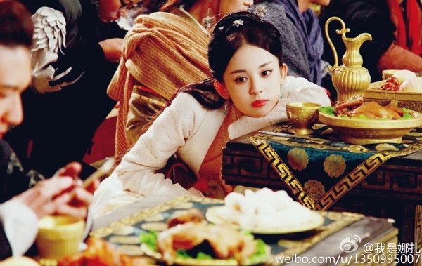 C&ocirc; cũng l&agrave; người mẫu với chiều cao l&yacute; tưởng 1m72.