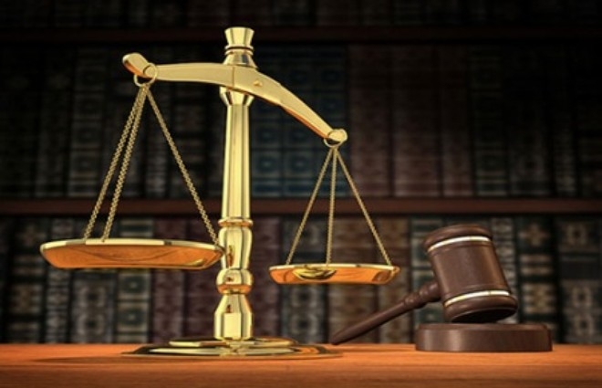 Hầu t&ograve;a v&igrave; ra lệnh cưỡng chế. Ảnh minh họa