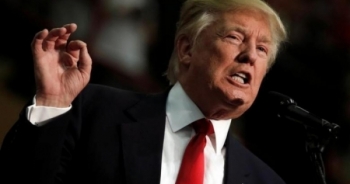 Nước Mỹ sẽ mất 1.000 tỷ USD nếu Donald Trump trở thành Tổng thống