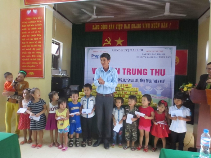 Ph&aacute;p luật Plus &ldquo;Vui đón Trung thu&rdquo; c&ugrave;ng trẻ em huyện ngh&egrave;o A Lưới