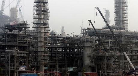 Nh&agrave; m&aacute;y lọc h&oacute;a dầu Nghi Sơn.Ảnh: Ngọc Minh