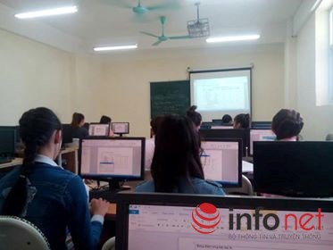 Giờ học Tin học của lớp Y đa khoa 2 tại ph&ograve;ng E6.12N s&aacute;ng 12/9