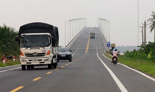 Dự &aacute;n Cầu Cổ Chi&ecirc;n nối Bến Tre với Tr&agrave; Vinh đ&atilde; phải giảm 5,5 năm thu ph&iacute; sau kiến nghị của KTNN.