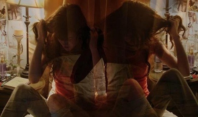 B&ugrave;a lưỡi khiến người chơi ngỡ m&igrave;nh ở thế giới kh&aacute;c.