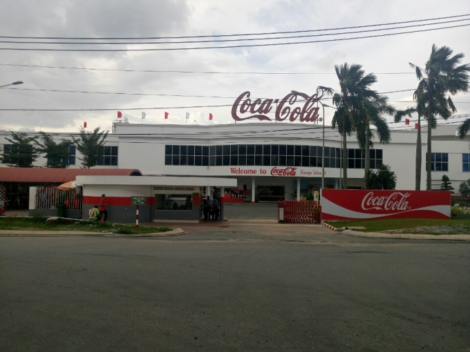 Nh&agrave; m&aacute;y Coca-Cola ở TP HCM.