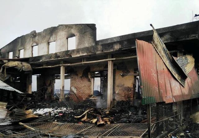 Chợ lớn nhất huyện Hương Kh&ecirc; - H&agrave; Tĩnh s&aacute;ng nay, 18/9.