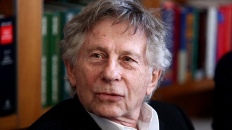 Roman Polanski l&agrave; đạo diễn nổi tiếng thế giới, &ocirc;ng từng d&agrave;nh 5 đề cử giải Oscar, 1 giải Quả cầu v&agrave;ng v&agrave; 1 giải C&agrave;nh cọ v&agrave;ng (của Li&ecirc;n hoan phim Cannes, Ph&aacute;p). Ảnh:&nbsp;AFP.