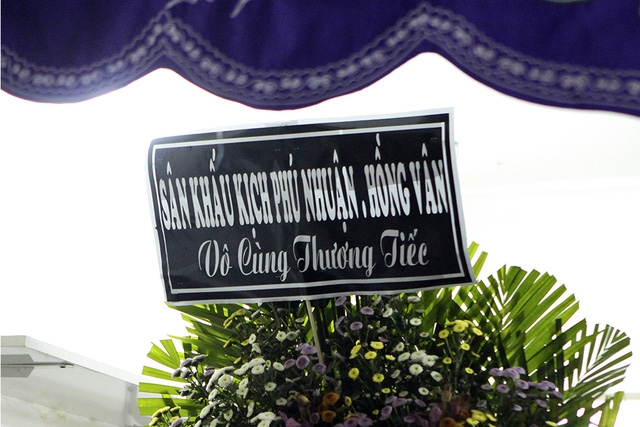 S&acirc;n khấu kịch Ph&uacute; Nhuận l&agrave; nơi ca sĩ Minh Thuận gắn b&oacute; trong suốt thời gian anh tham gia kịch n&oacute;i...