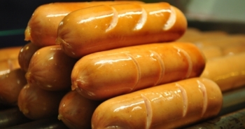 Sử dụng xúc xích thường xuyên dễ mắc ung thư