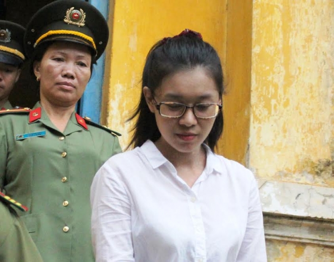 Bị c&aacute;o Dung bị dẫn giải sau phi&ecirc;n t&ograve;a.