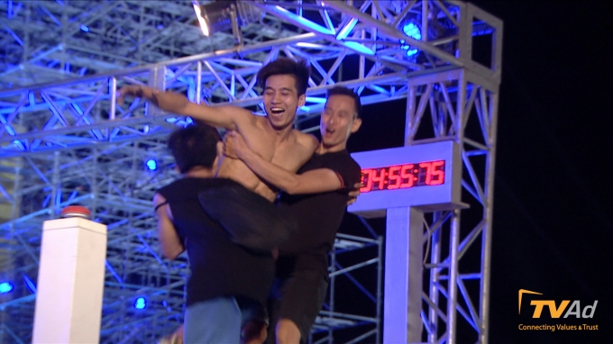 Vũ Tư Bản vượt qua chuỗi thử th&aacute;ch thứ 3 ngay trong lần đầu ti&ecirc;n tham dự Kh&ocirc;ng giới hạn - Sasuke Việt Nam. &nbsp; &nbsp;&nbsp; &nbsp;&nbsp;&nbsp;&nbsp;&nbsp;&nbsp;&nbsp;&nbsp;&nbsp;