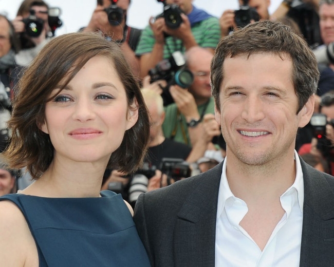 Marion Cotillard v&agrave; bạn trai Guillaume Canet. (Ảnh: Enstarz)