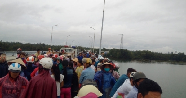 Vụ mất tích sau tai nạn: Đã tìm thấy thi thể trên phá Tam Giang